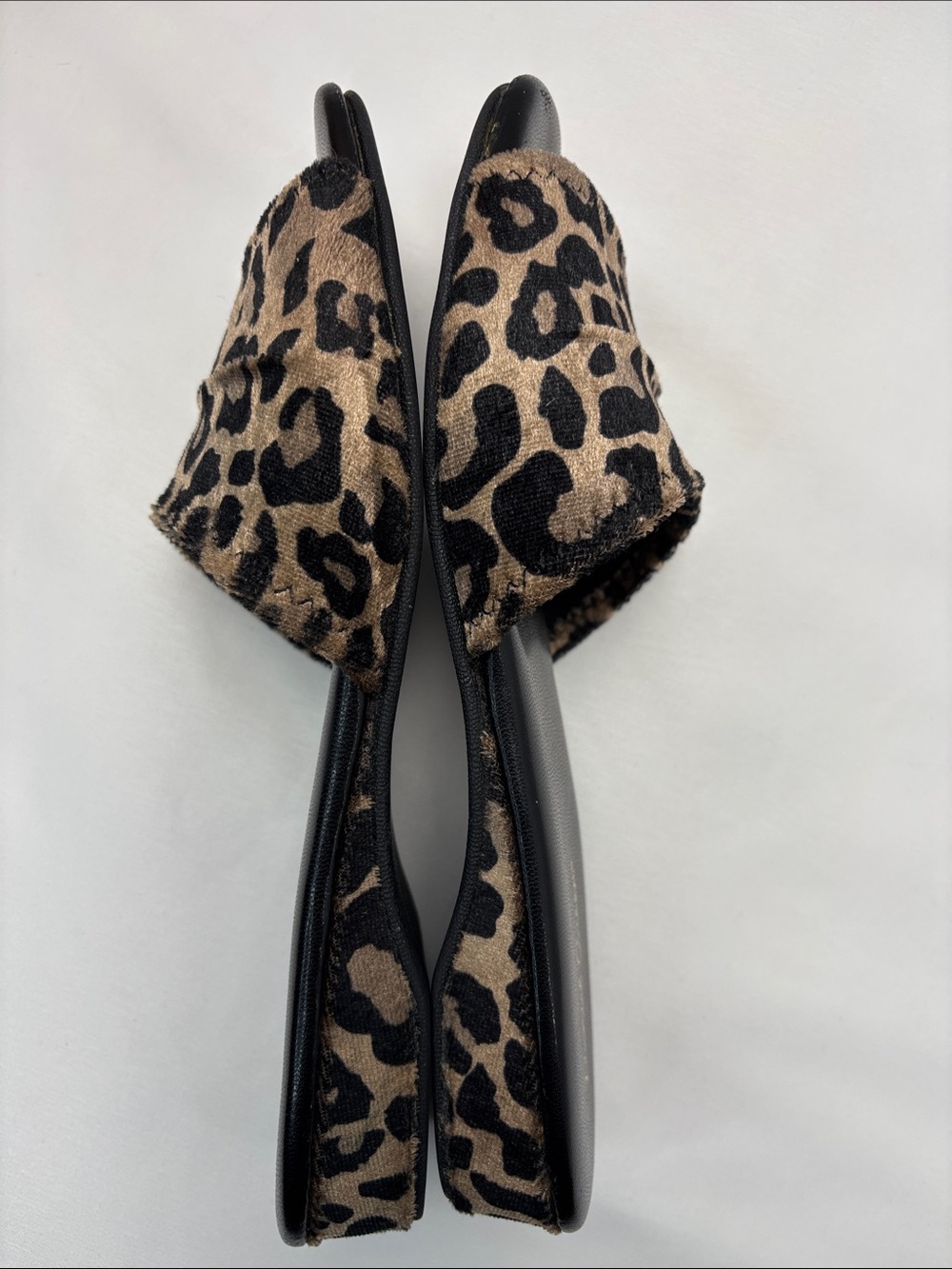 Daniel Green Women’s 7 Leopard Print Slide Mules in Brown #356 - Picture 8 of 12